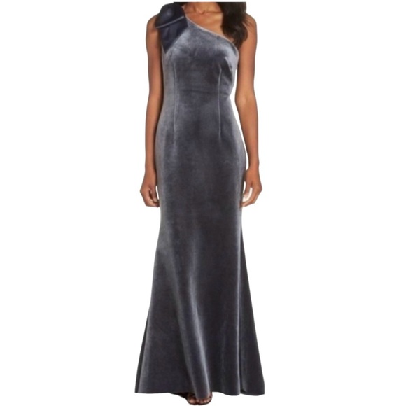 ELIZA J Asymmetric One Shoulder with Bow Sleeveless Mermaid Gown, Steel, Size 6 - Picture 1 of 3